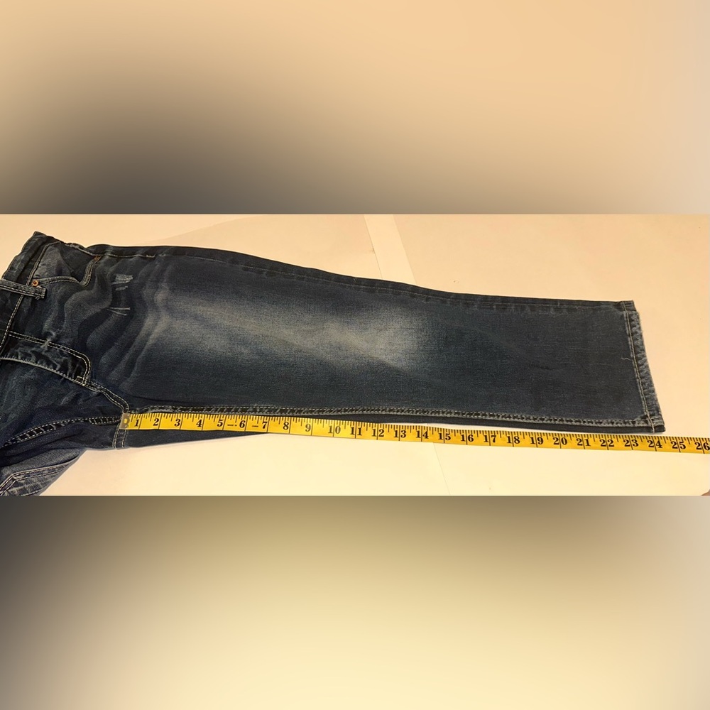 Buckle BKE Gabby Curvy Fit High Rise Capri Jeans Size 30 Stretch Dark Distressed - Picture 7 of 9